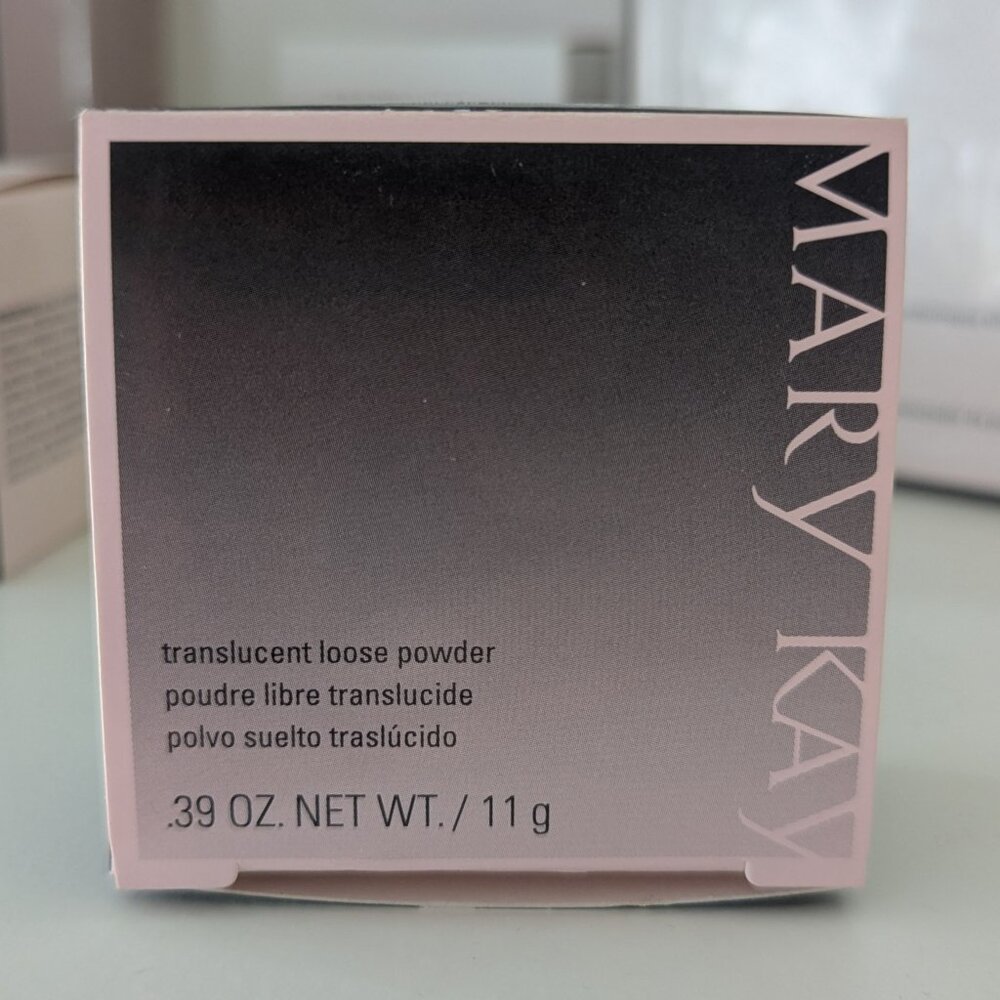 Mary Kay Translucent Loose Powder - Picture 3 of 3